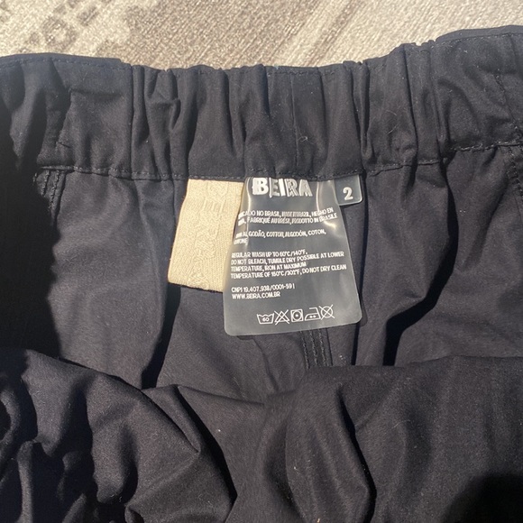 Beira Unisex Kangaroo Shorts - Picture 7 of 11